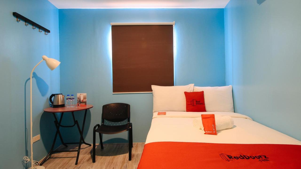 Reddoorz At Hotel Rosemarie Pasay Exterior photo