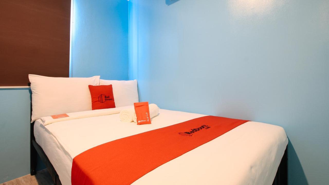 Reddoorz At Hotel Rosemarie Pasay Exterior photo