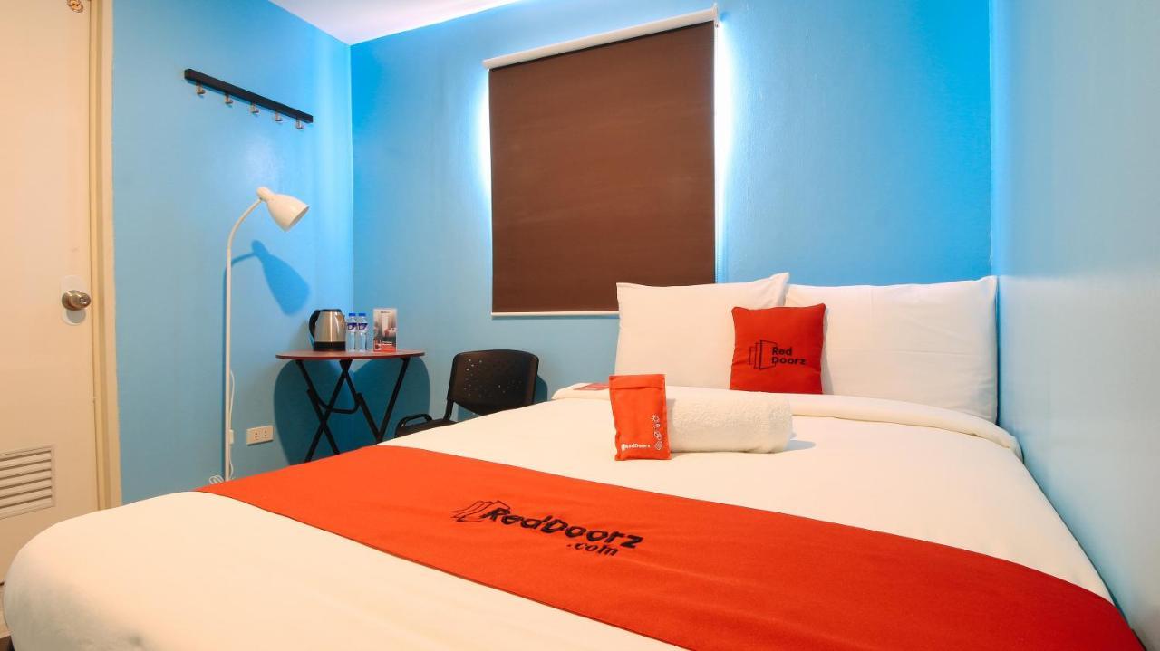 Reddoorz At Hotel Rosemarie Pasay Exterior photo
