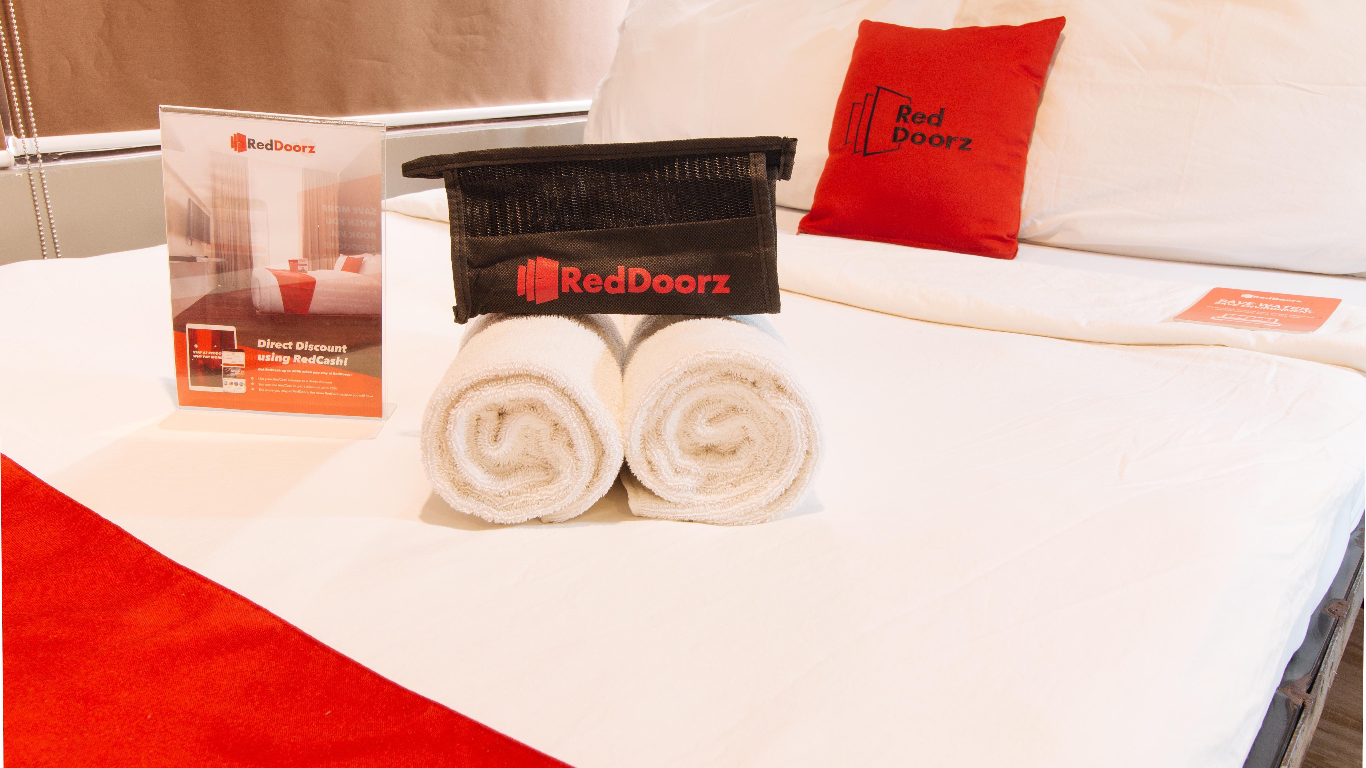 Reddoorz At Hotel Rosemarie Pasay Exterior photo