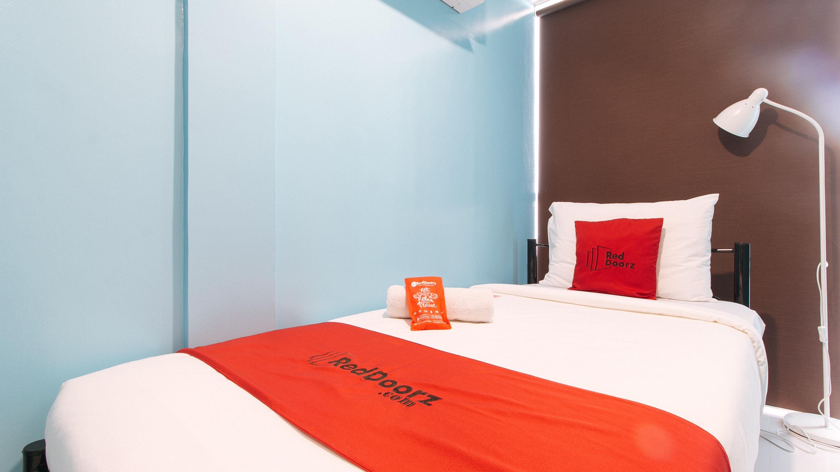 Reddoorz At Hotel Rosemarie Pasay Exterior photo